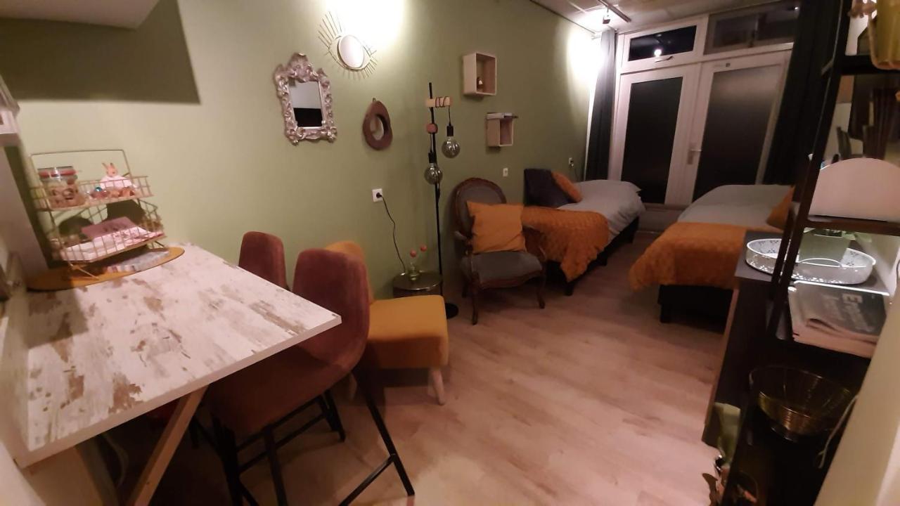 Gastenverblijf Nummer 1 Sommelsdijk Екстериор снимка